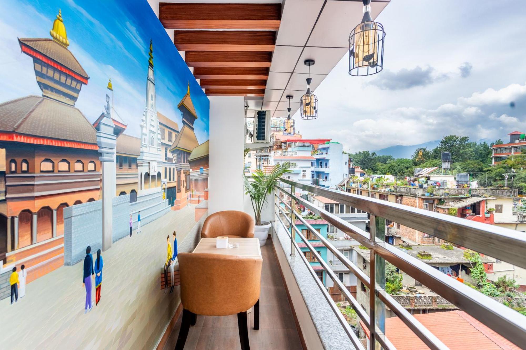 Airport Diana Hotel Kathmandu Exteriör bild