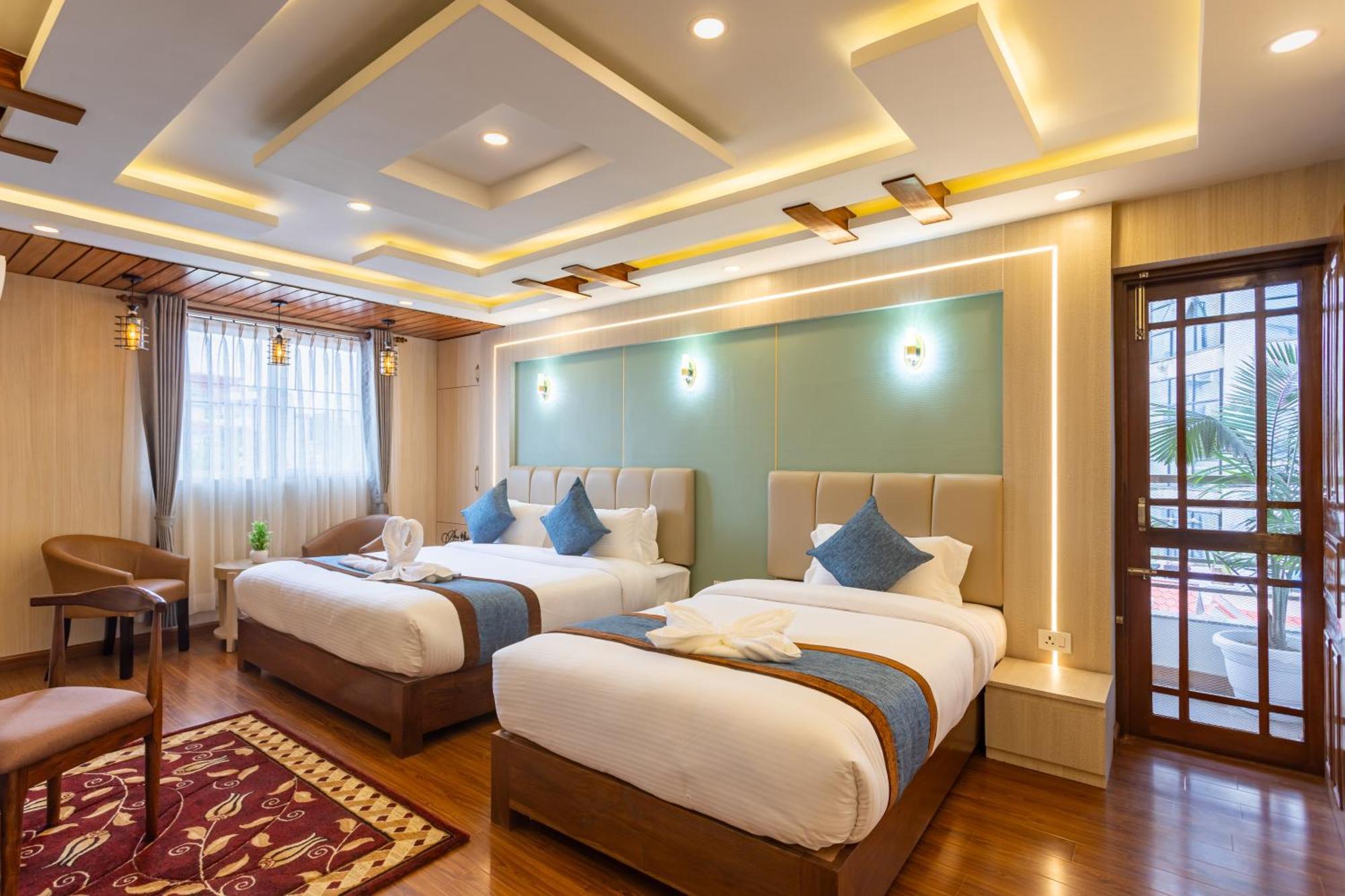 Airport Diana Hotel Kathmandu Exteriör bild
